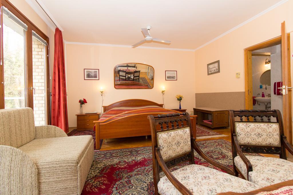 Budavar Bed And Breakfast Budapest Eksteriør bilde